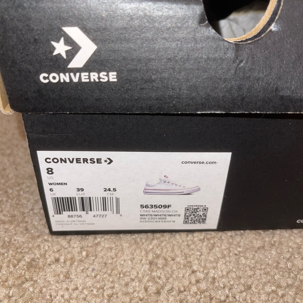 White Converse - Picture 7 of 7